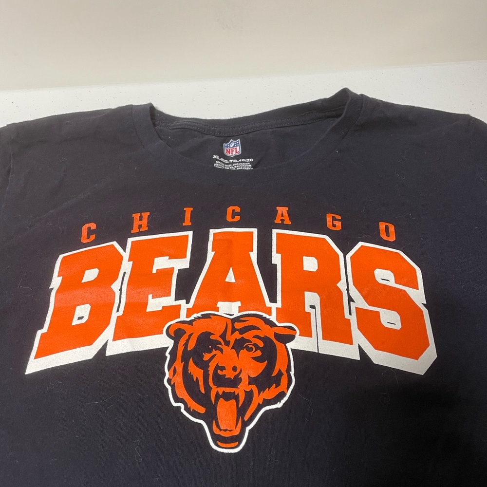 Chicago Bears TShirt- Sz-small measurements